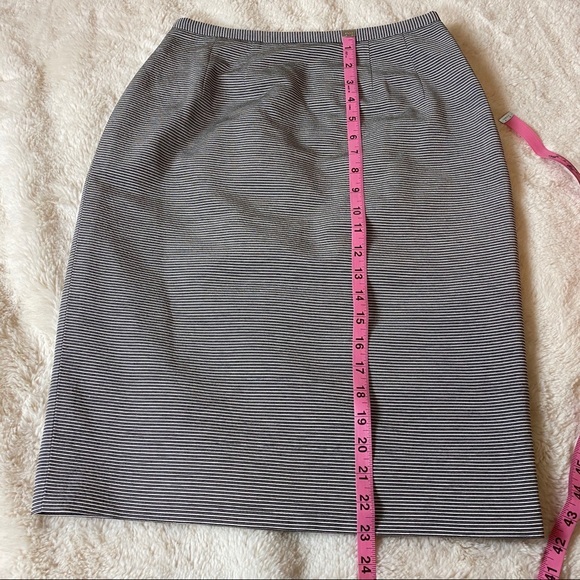 Serge & Real Pencil Skirt Black White Ribbed - Picture 7 of 7